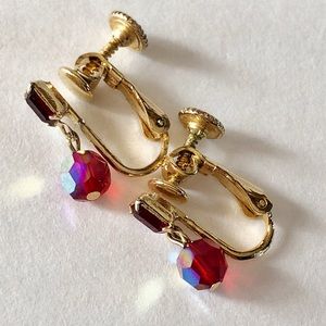 Vintage ruby red screwback clip on earrings